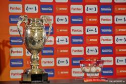 FRF a pregătit urnele pentru tragerea la sorți a playoff-ului Cupei României Betano. Opt echipe din Liga 1 intră în această fază a competiției