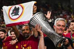 Roma l-a dat afară pe Jose Mourinho