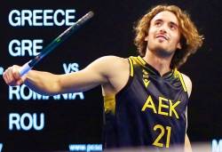 Marius Copil îl înfruntă pe Stefanos Tsitsipas în primul meci al confruntării Grecia – România din Cupa Davis