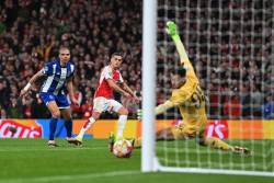 Arsenal, calificare la 11 metri cu Porto